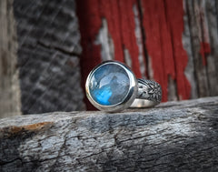 MOONSTONE RING
